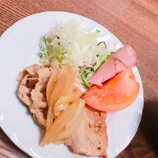 豚ロースで生姜焼き定食